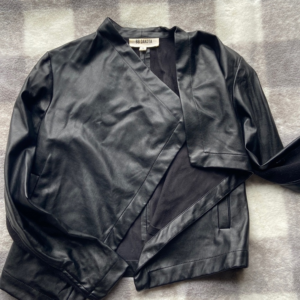 Bb Dakota vegan leather jacket. Size small. Gently warn.